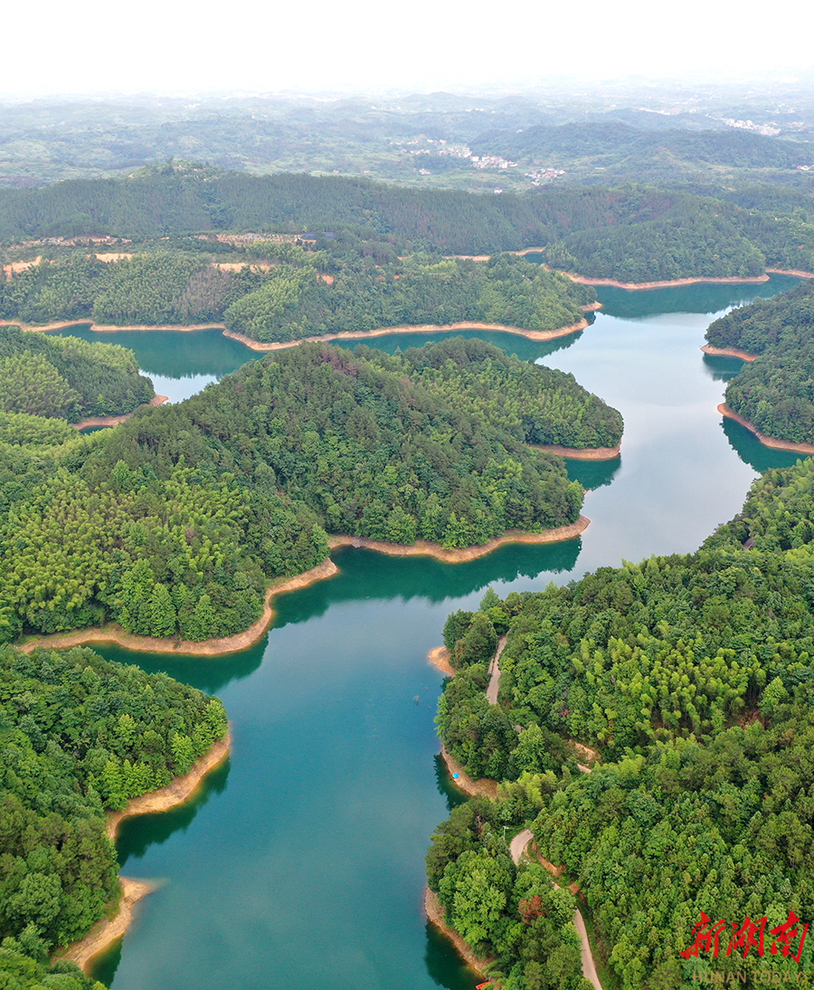 生态水库景美宜人