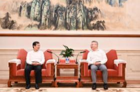 沈晓明会见陈小江一行