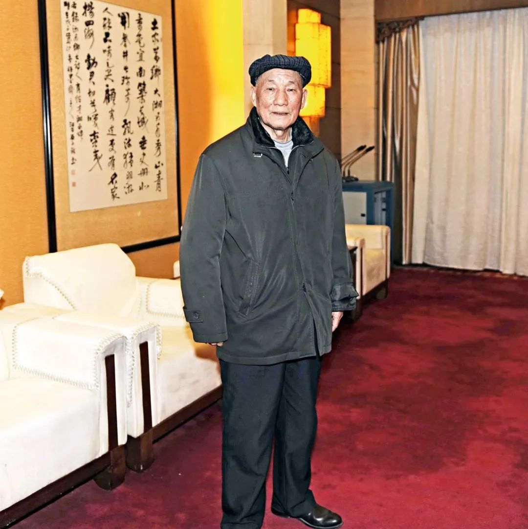 他是湘西文化的一道迷人风景——重读黄永玉先生 