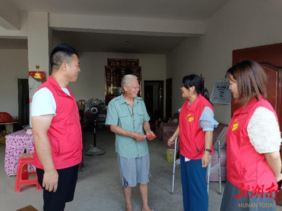 北塔区统计局:党员沉下去 民心暖起来_邵阳头条网