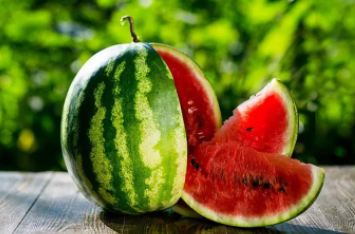 西瓜这么甜 胖子和糖尿病人能吃吗？