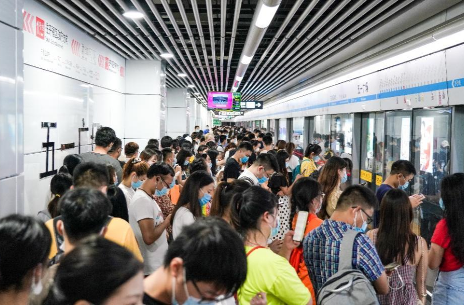 湖南长沙：14岁以下儿童坐地铁、公交统统免费
