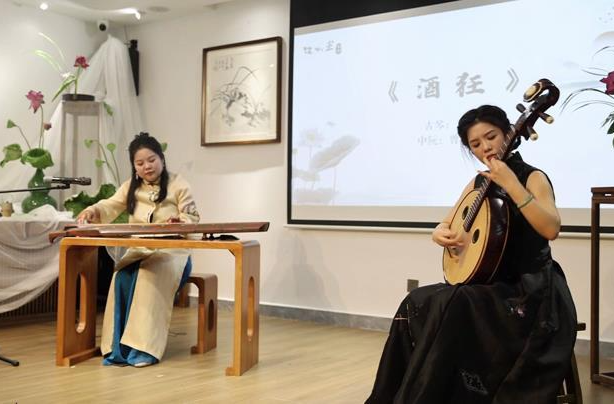 在天心阁，听一场别开生面的古琴音乐会（A unique guqin theme concert at Tianxin Pavilion）