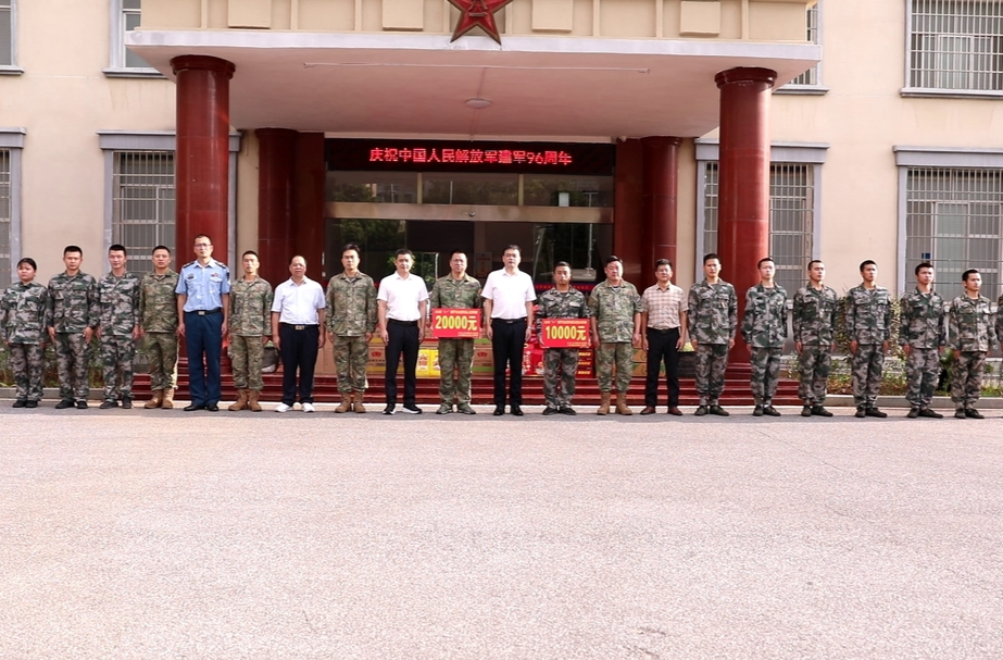 江华县四大家领导走访慰问驻江华军事单位