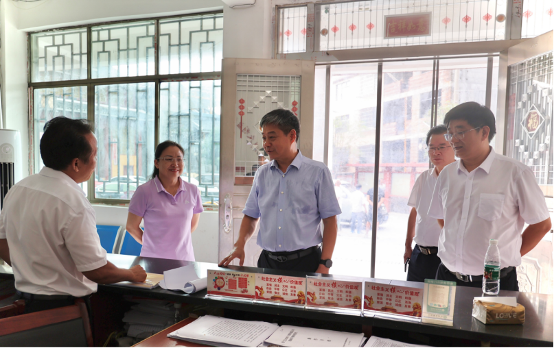 邵阳市委书记严华赴绥宁县东山侗族乡东山村调研民族团结进步创建工作