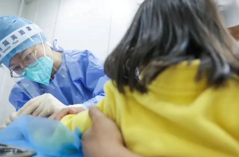 “二阳”后又感染，症状跟之前比有何变化？用药是否有区别？专家回应