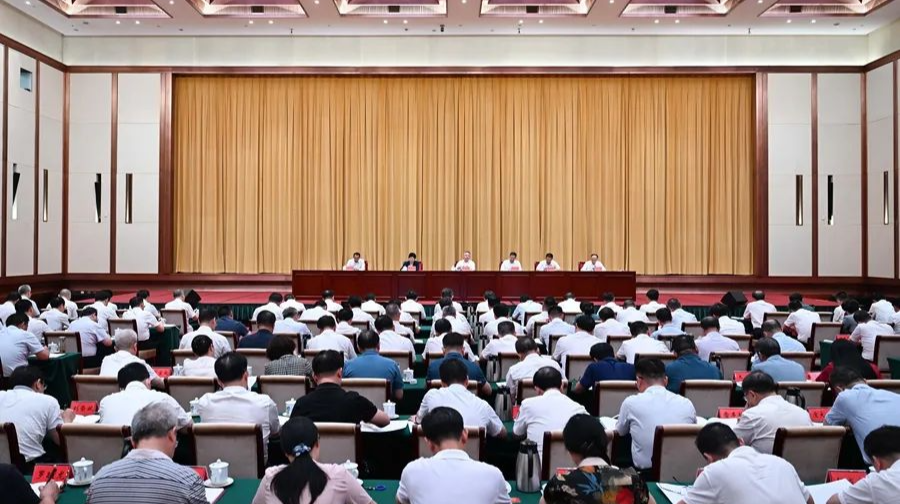 如何培养选拔干部？湖南省委书记强调要把握六对辩证关系
