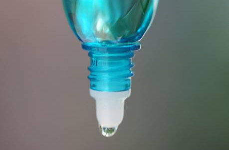 你滴眼药水的方法对了吗？