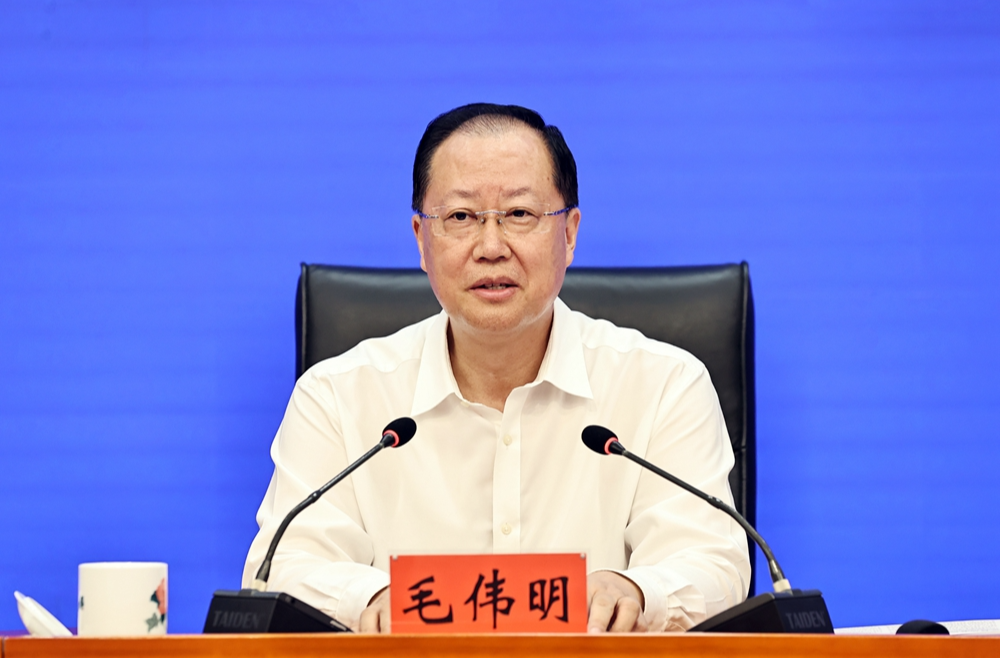 毛伟明：以“智赋万企”助万企腾飞