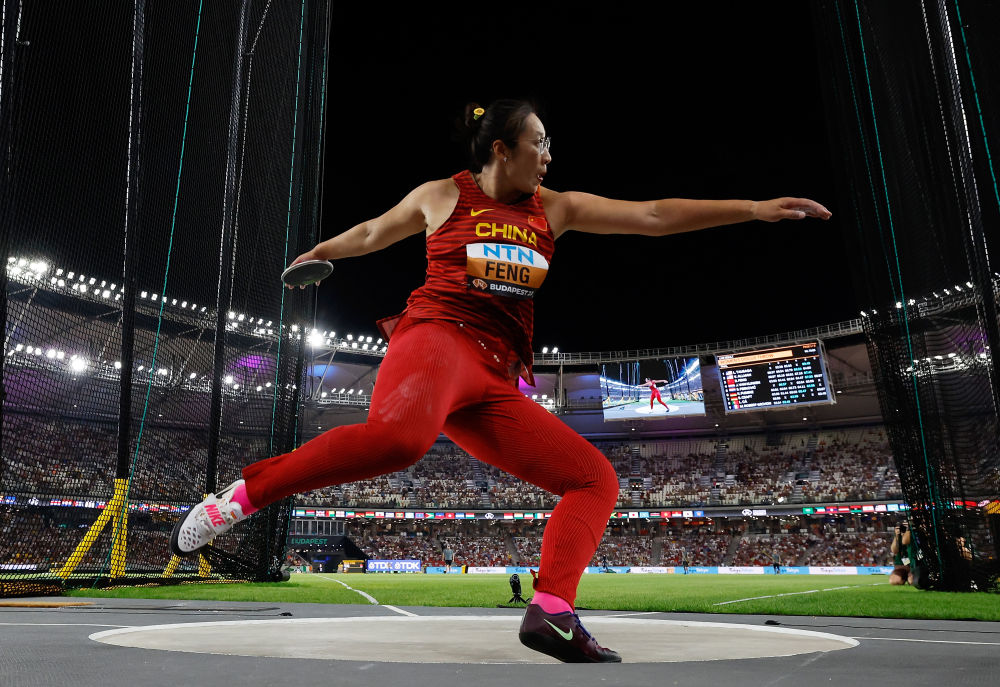 田径世锦赛女子铁饼决赛冯彬获季军