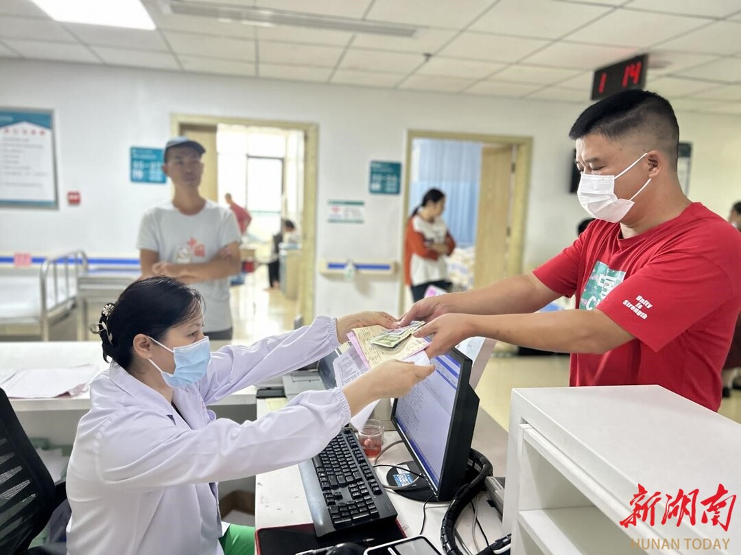 床旁x怎么使用宁远县人民医院：“床旁结算”让患者出院“零跑腿”_https://www.jmylbn.com_新闻资讯_第1张