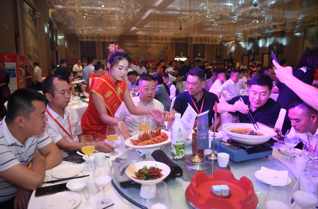 湘味在京盛放——第十八届中国湘菜美食文化节品鉴晚宴精彩呈现