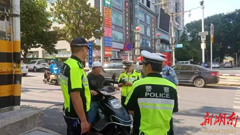 大祥交警持续开展“一盔一带”专项整治_邵阳头条网
