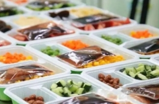 商家使用预制菜，是否应该提前告知消费者？专家解读