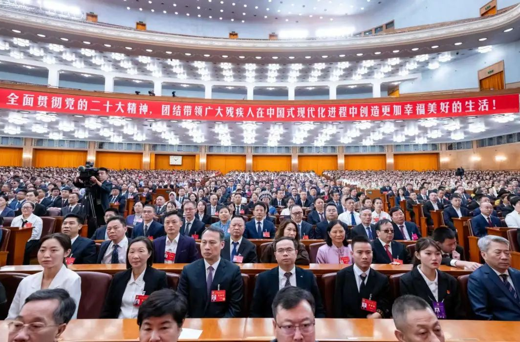 岳阳这位“杰出母亲”，走进人民大会堂！