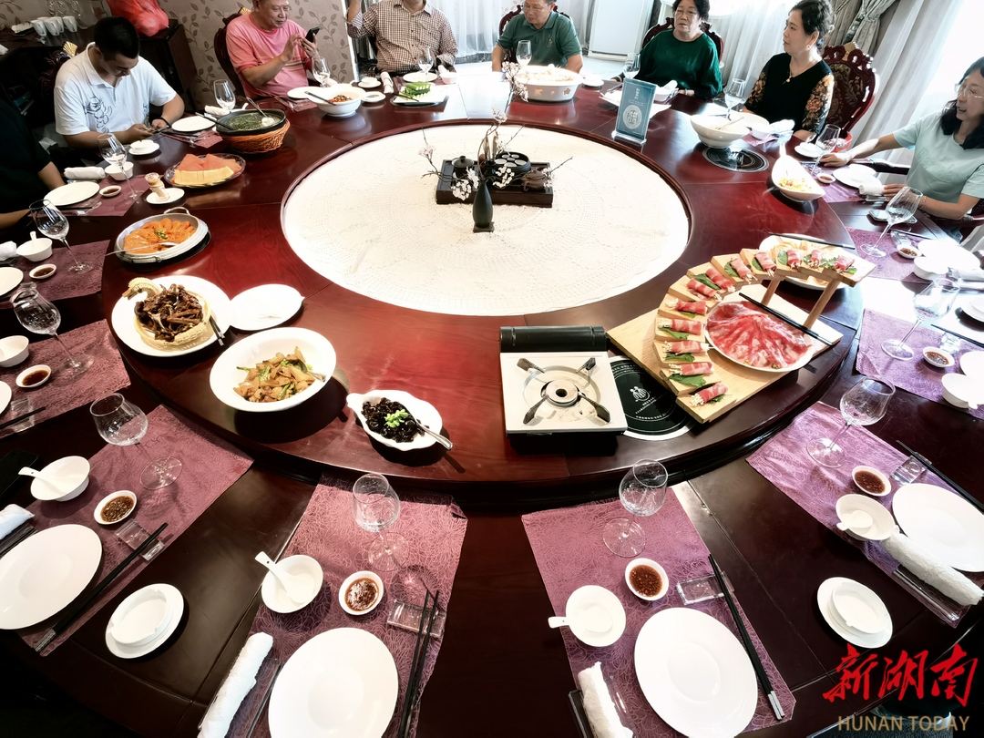中秋遇上国庆，湘潭人这样过⑨｜湘潭中秋家宴，哪一道菜最惹你馋 - 湘潭 - 新湖南