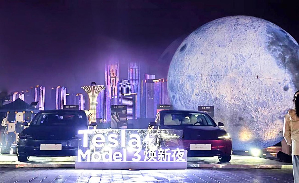 湖南首秀！特斯拉Model 3焕新版亮相长沙江滩