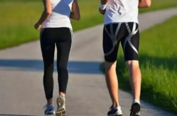 词条“脆皮大学生”走红： 年轻人如何学会健康生活