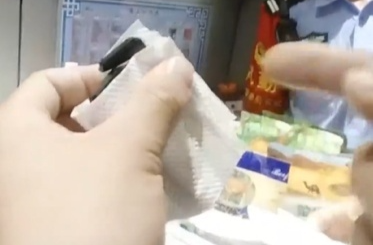 小心动车卫生间里的“眼”！