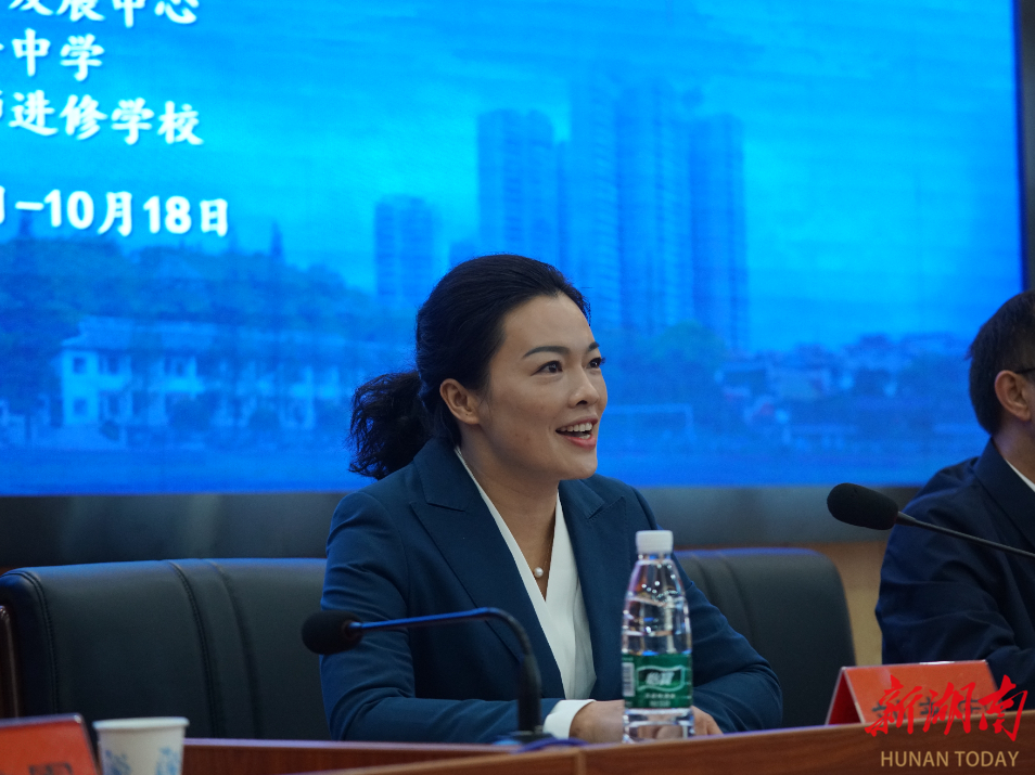 浏阳市教育局党委书记,局长谭应启,首席专家,浏阳一中原校长袁章军