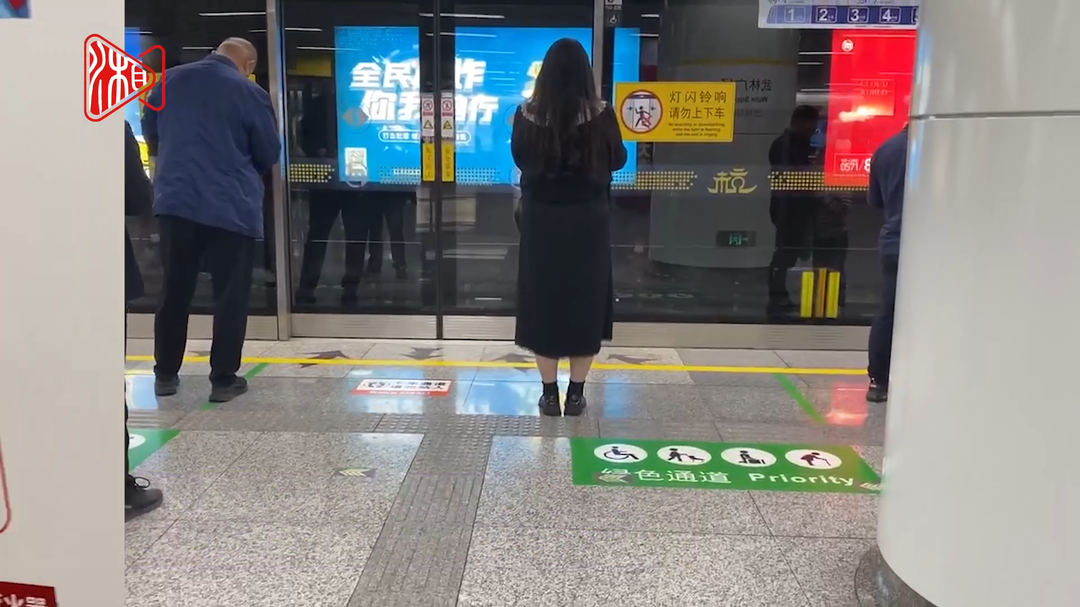 亚残运会打卡无“障”闪光点：杭州地铁