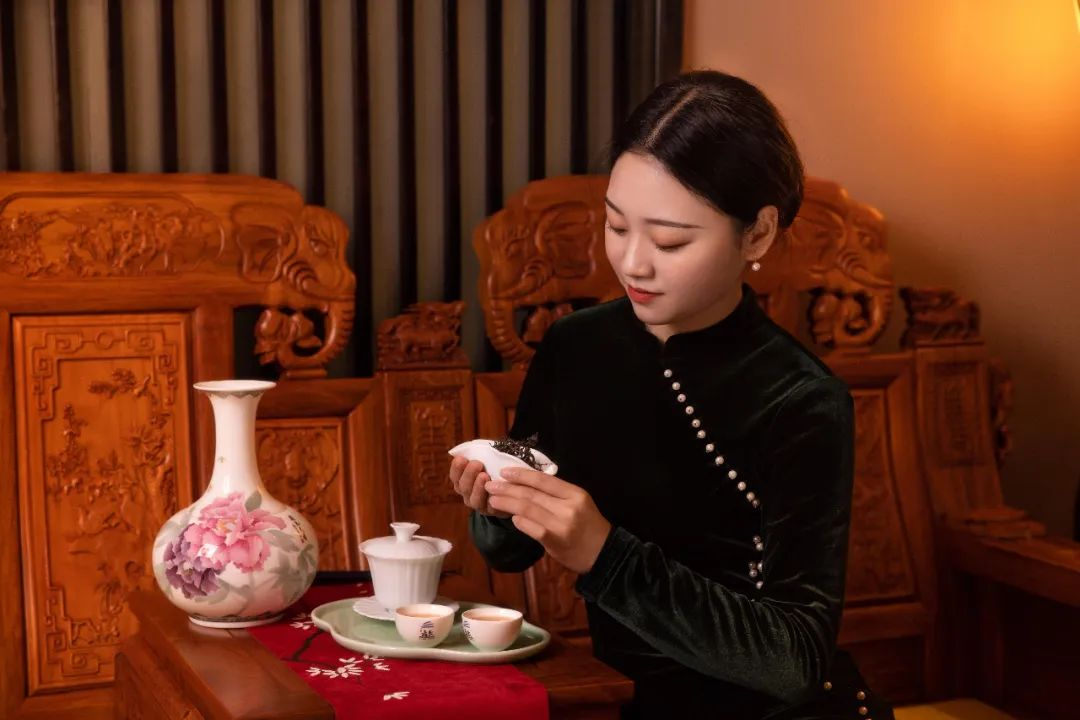 白沙溪选手成功晋级安化黑茶第六季《最美茶艺师》网络赛区十强