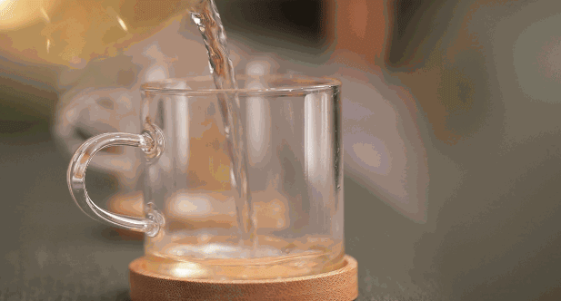 为什么不同的水对茶的影响那么大？