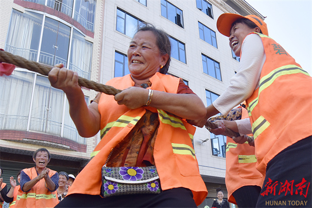 Hunan Sanitation Workers' Day Marked in Jiahe County