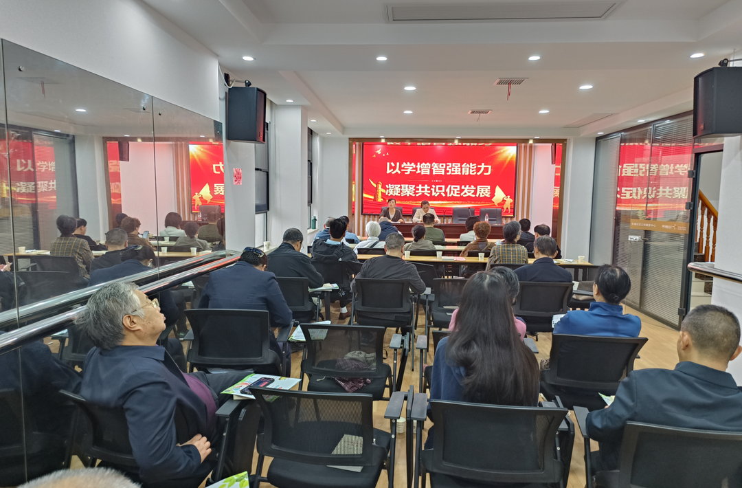 东塘社区开展交通安全宣传  推进党建与普法深度融合