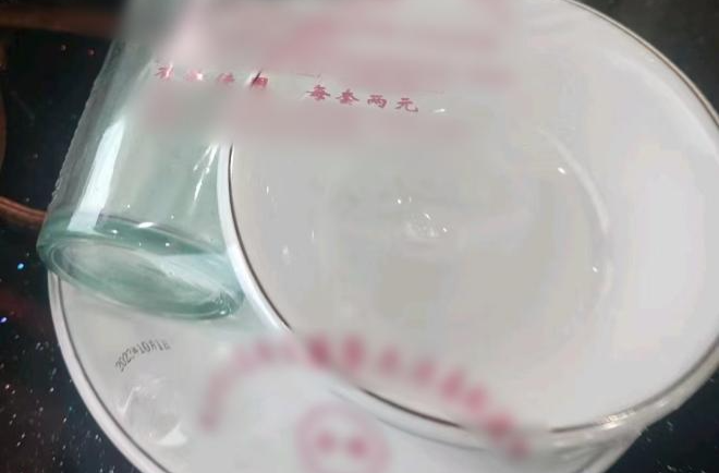 菜还没上，筷子先花了两元，“餐具费”是否应该收取？