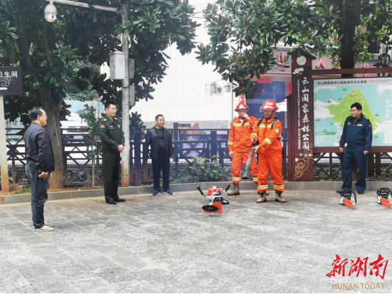 邵阳军分区领导到武冈调研“一部一站”紧密协作和森林防火工作_邵商网