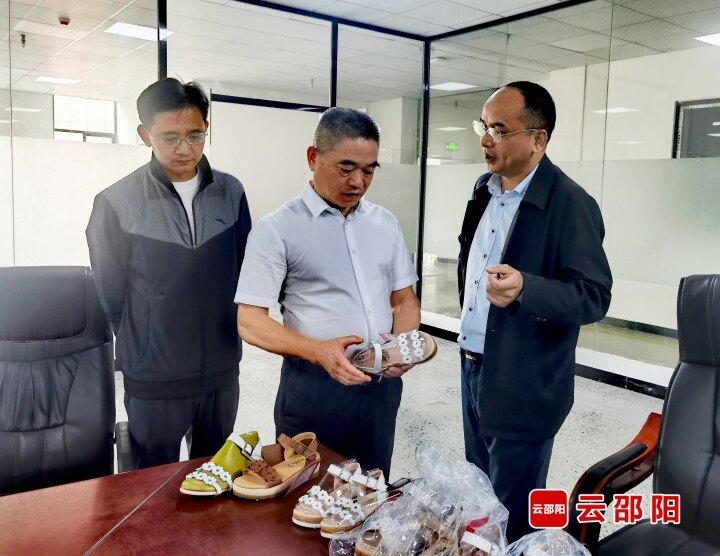 王永红到邵阳经开区走访调研外贸企业_邵阳头条网