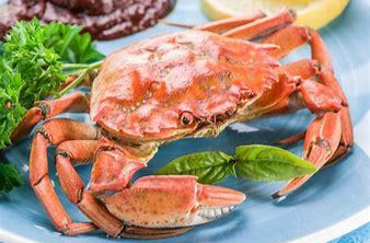 一口气吃下六只螃蟹，男子急性胰腺炎入院