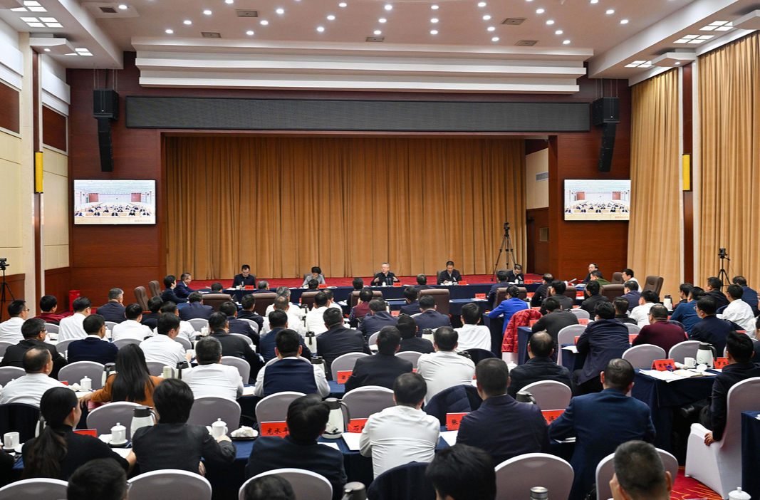 沈晓明在怀化调研：以正确政绩观引领推动高质量发展