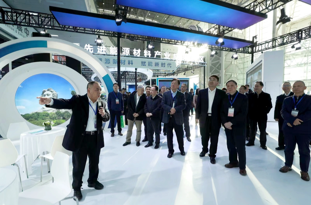 以“材”赋能 聚“材”成链，这场盛会上湘江新区展示“硬核”科技