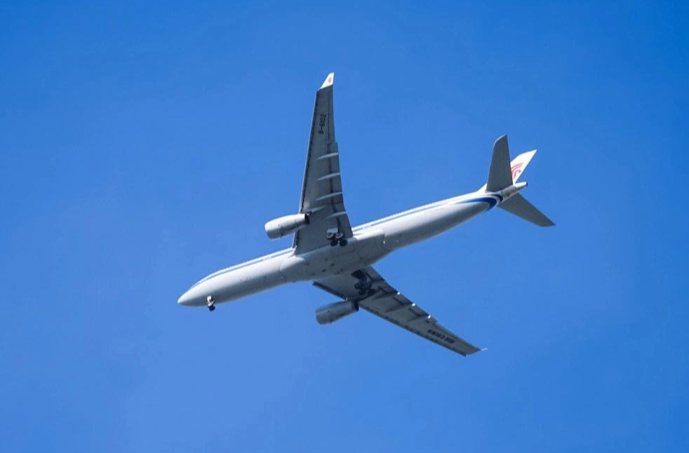 今日科普：飞机燃油附加费降低，燃油是什么油？