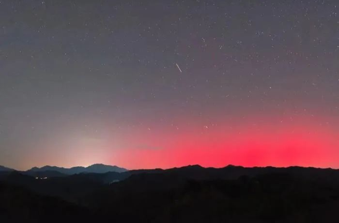 就在明天，最新地磁暴预警！还能看到极光吗？