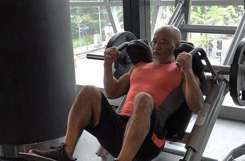 健身房将老年人“拒之门外”，这样合法吗？