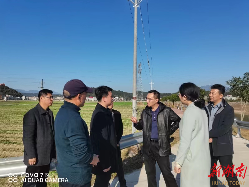龚昕到隆回调研油菜新品种试验示范、高产创建及设施农业建设工作_邵阳头条网
