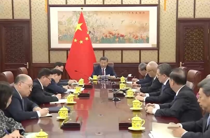 习近平听取李家超述职报告