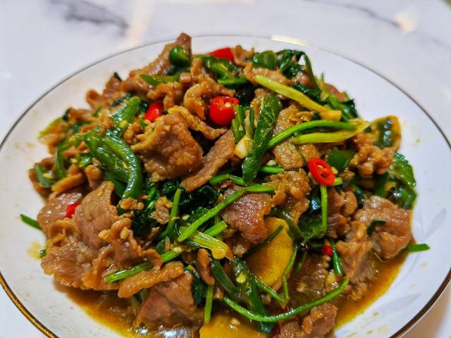 小炒肉成为顶流，湘菜要取代川菜成为北京餐饮的明星吗？
