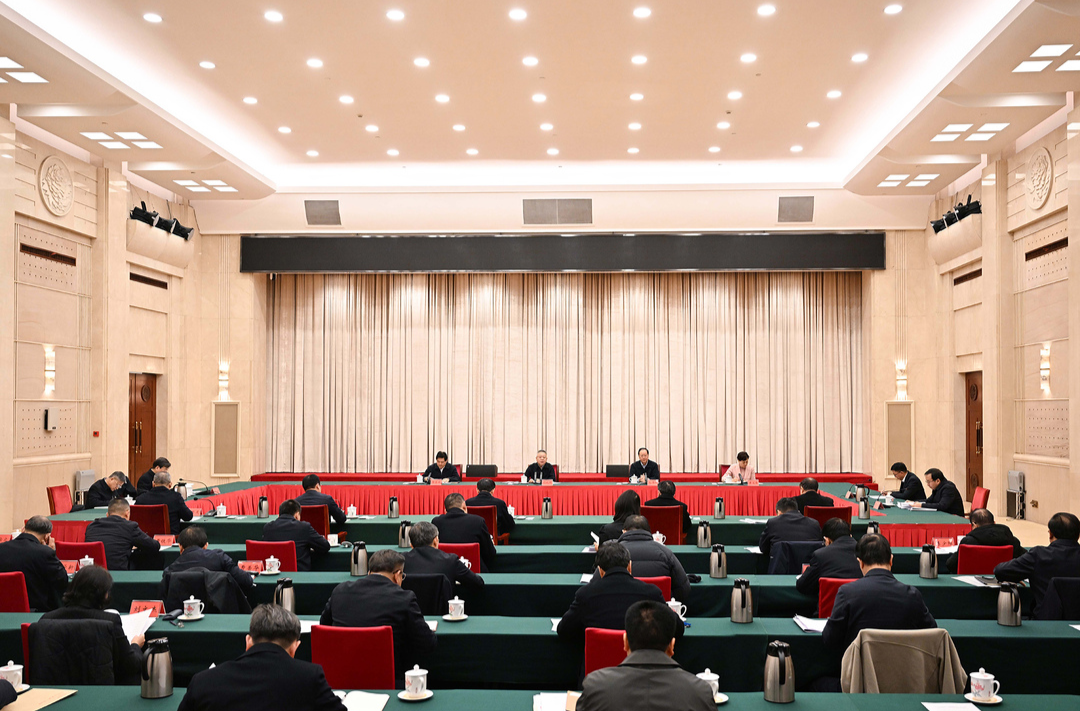中共湖南省委召开党外人士座谈会 征求对经济工作的意见建议