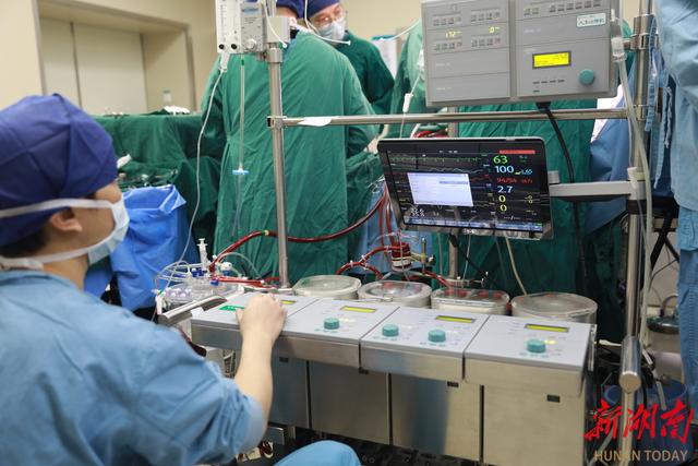 解决3处“心”问题 湘潭市中心医院与北京安贞医院携手救治一名胸痛患者
