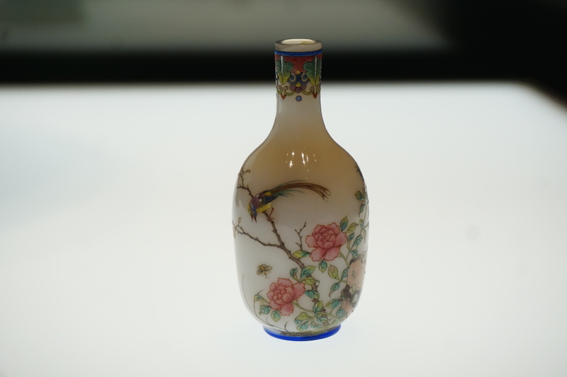 【料】　★ 料器 黄料長頸胆瓶 ★　清朝期　明黄色料 細工花器　清代玻璃 料】 ☆ 料器 黄料長頸胆瓶 ☆ 清朝期 明黄色料 細工花器 清代