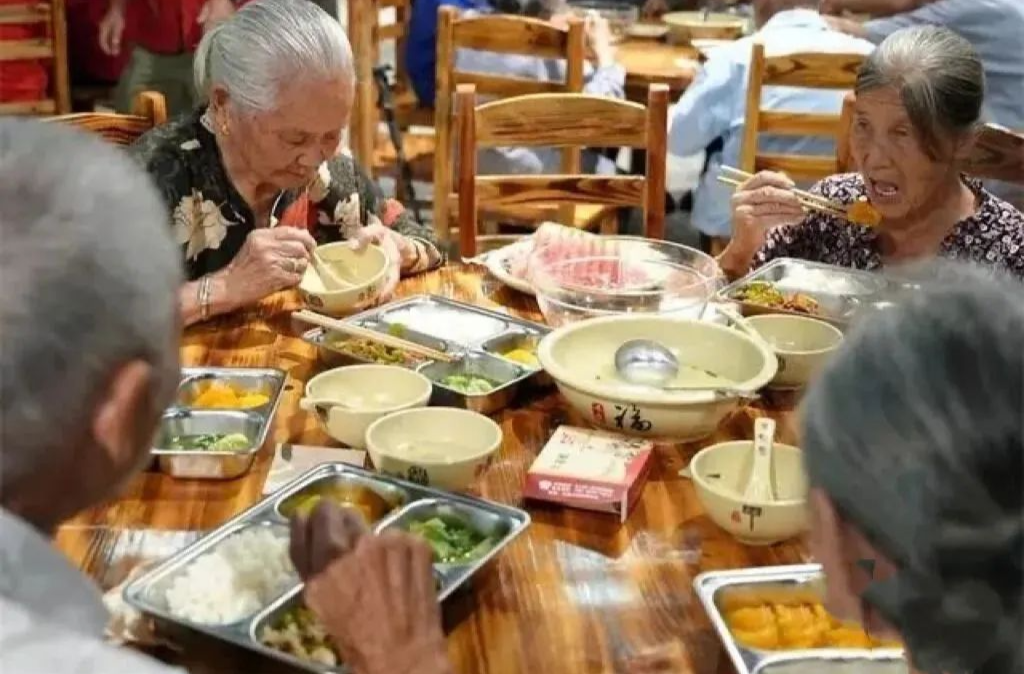 长者食堂托起郴州老年人的幸福“食”光