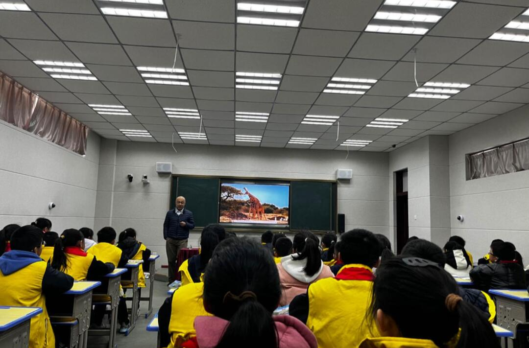 【未来之星】中国科学院科学家赴汝城红军小学讲学