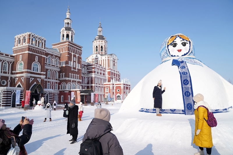 后冬奥时代 中国冰雪为何在哈尔滨爆发