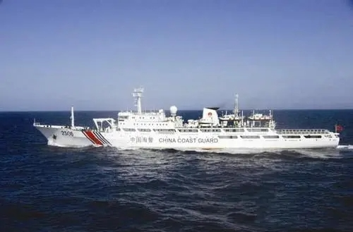 中国海警舰艇编队1月11日在我钓鱼岛领海巡航