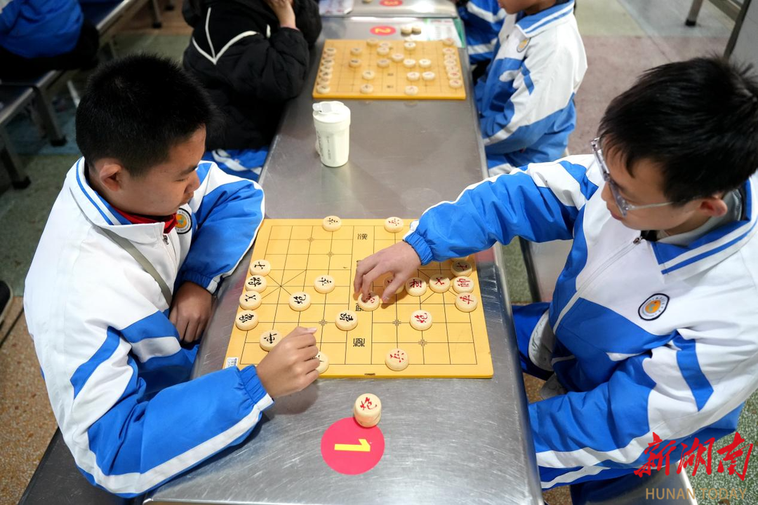 楚河漢界棋逢對手桃源縣文昌中學舉辦首屆象棋爭霸賽