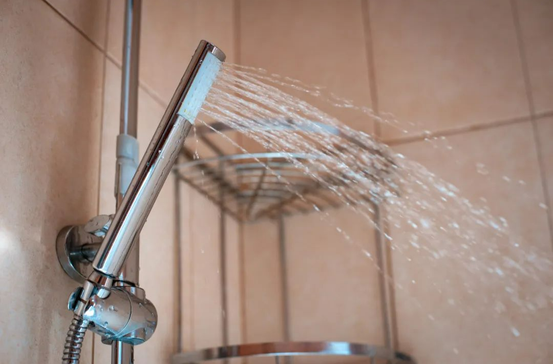 冬天有必要每天洗澡吗？水温多少才合适？看完明白了→